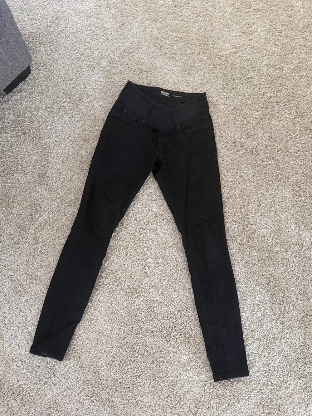 Maternity black skinny jeans